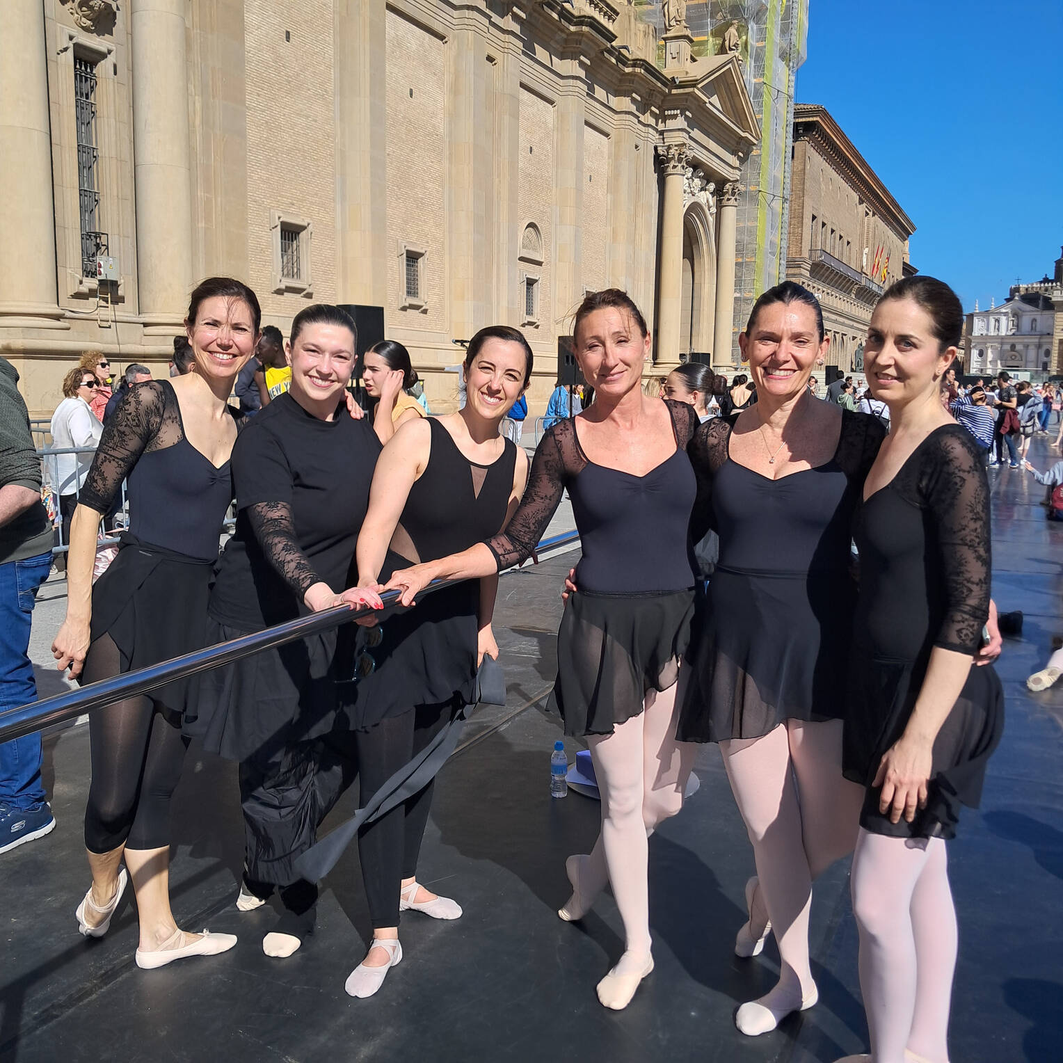 Adultas Día Internacional de la Danza