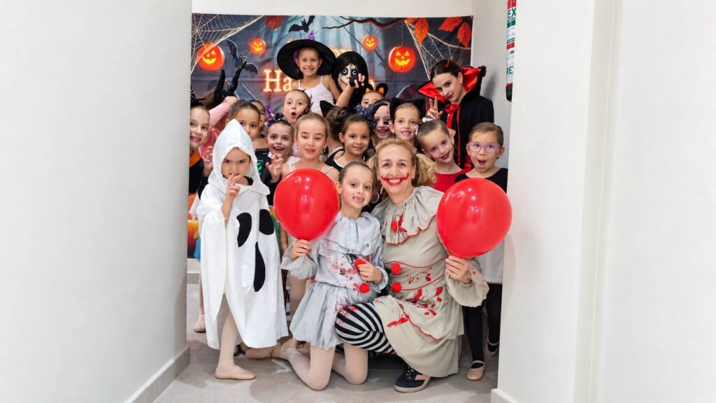 Retrato de grupo infantil de Halloween